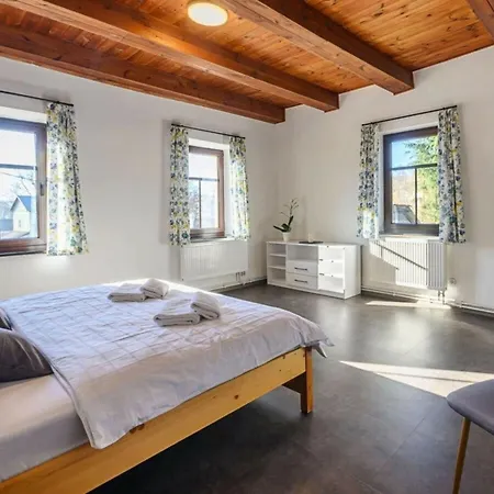 Villa Bernartice Kkh045 Comfortable Holiday
